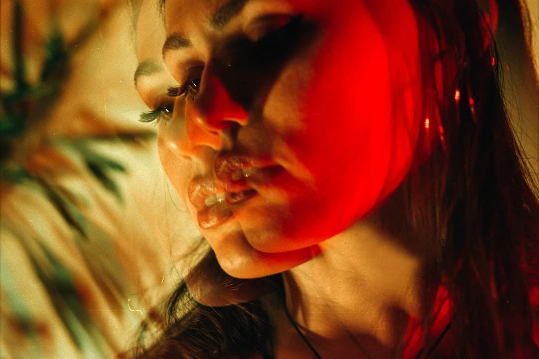 赵丽颖离婚4年工作腾飞 冯绍峰为何越混越差
